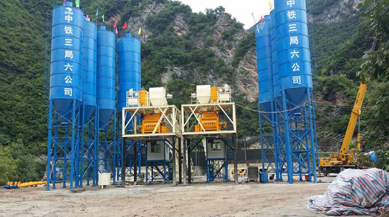 長城建機(jī)中鐵3局寶漢高速雙60