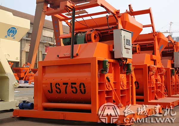 0.75的強制攪拌機一天能出多少料？