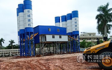 長(zhǎng)城雙120工程攪拌站 現(xiàn)身彭大高速公