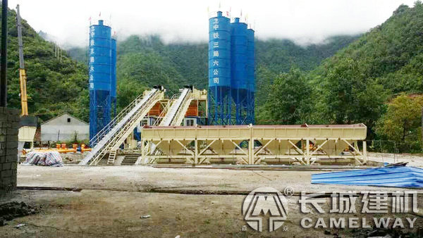 水泥攪拌站hzs240
