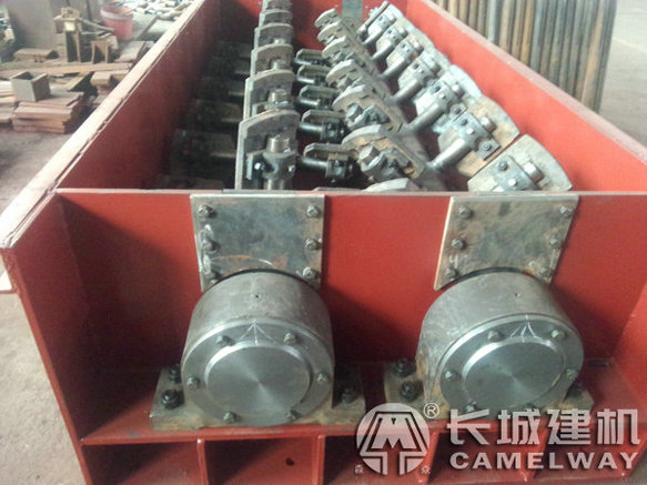 水泥穩(wěn)定土拌和機機械內(nèi)部結(jié)構(gòu)