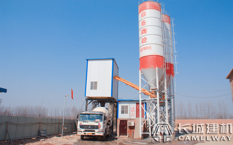 長城建機(jī)hzs60攪拌站現(xiàn)場 長城建機(jī)hzs60攪拌站現(xiàn)場